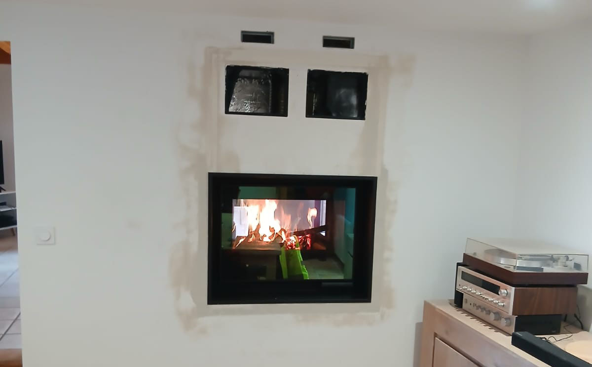 cheminée Limony en fin de chantier FONDIS V80LDF deuxieme face